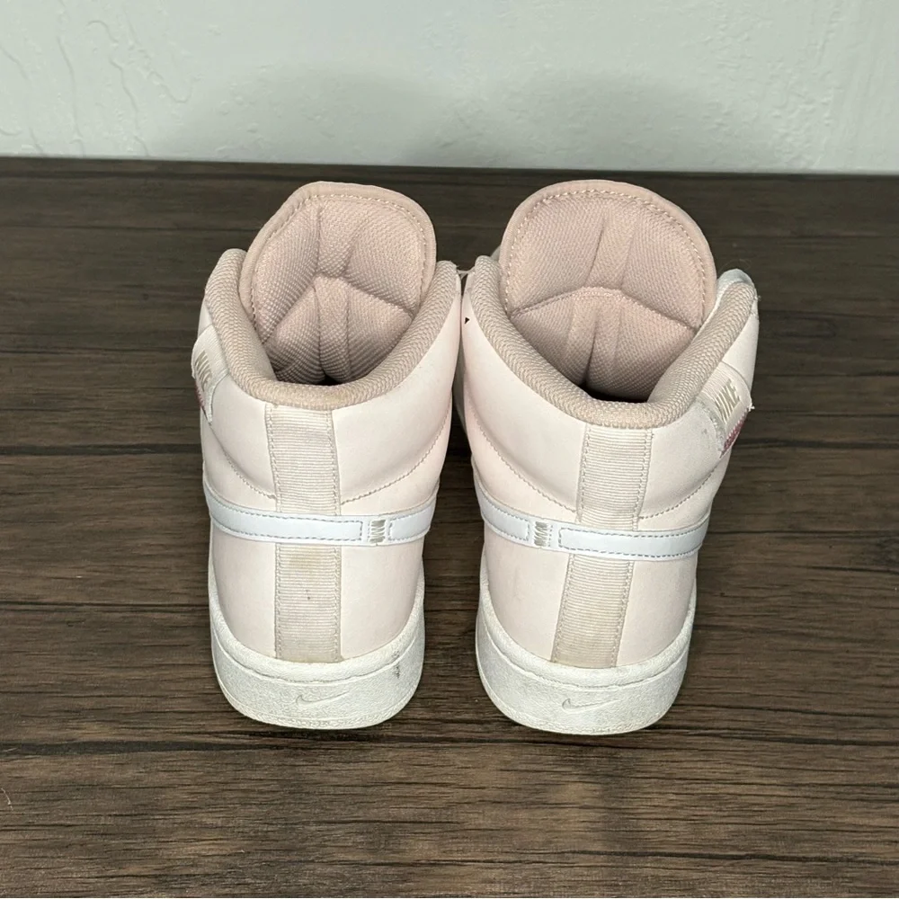 Womens Size 7 Nike Court Royale 2‎ Mid Soft Pink White Casual FD0286 600